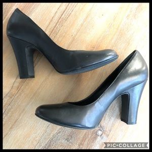 gianni bini round toe heels